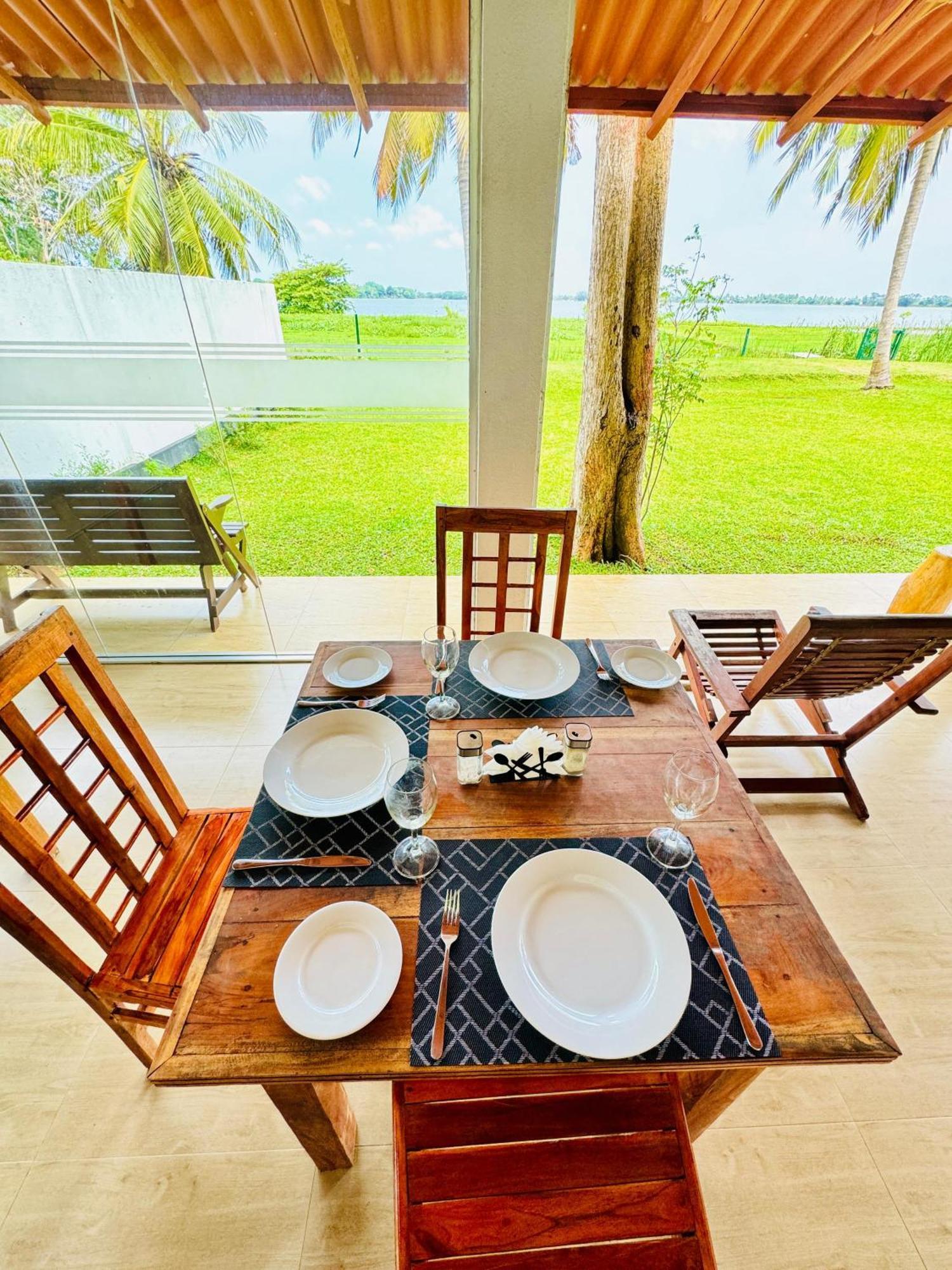 Lake View Cottage Tissamaharama Extérieur photo